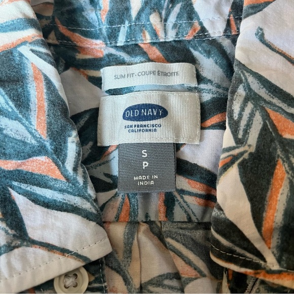 Leafy Print Cotton Shirt - Picture 2 of 3